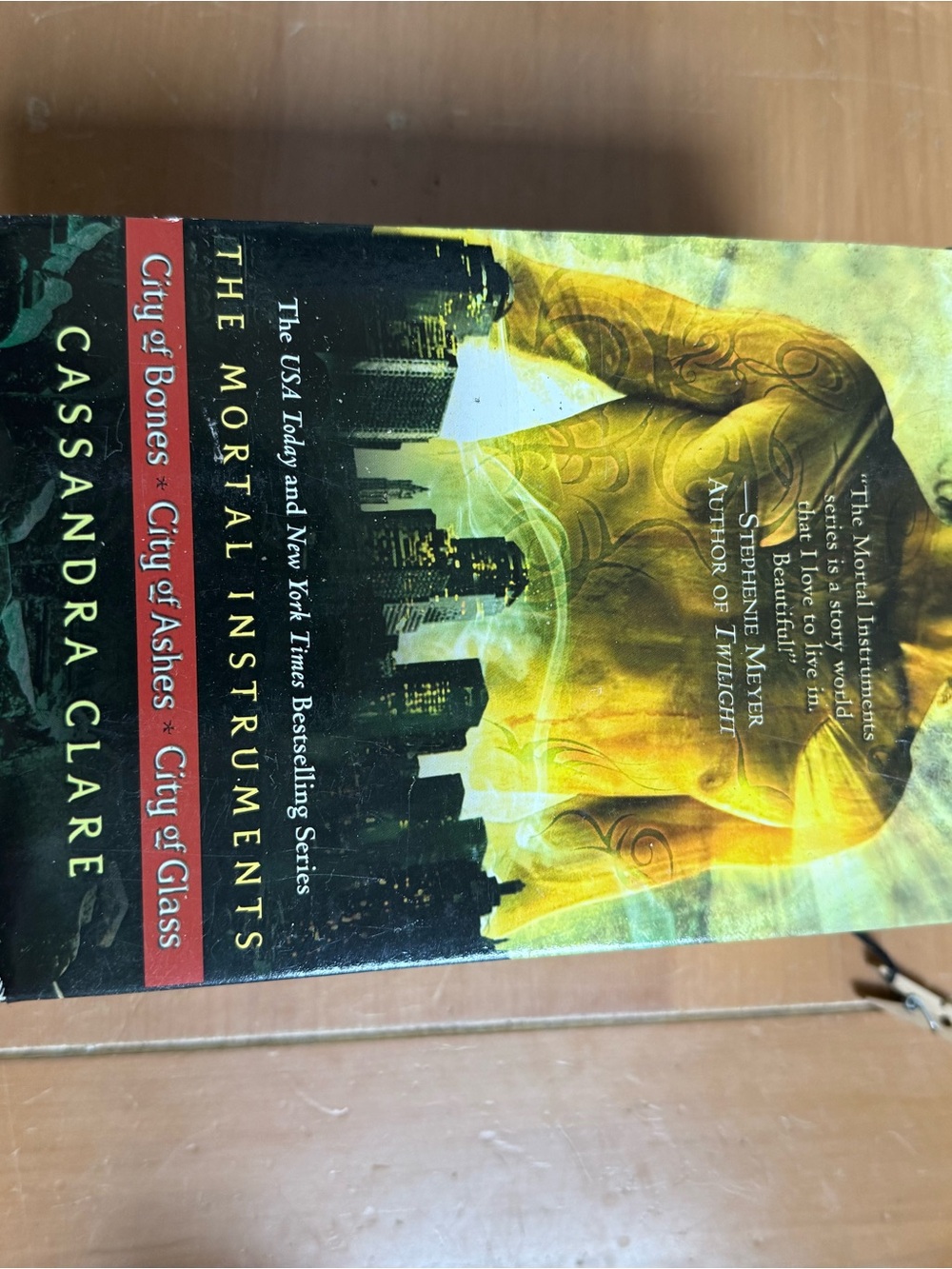 The Mortal Instruments Trilogy Box Set - Yellow/Green Cover